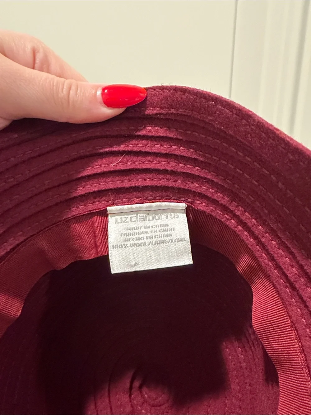 🍂 Liz Claiborne 100% Wool Burgundy Bucket Hat